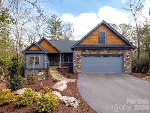 273 Ogana Ct, Brevard, NC 28712
