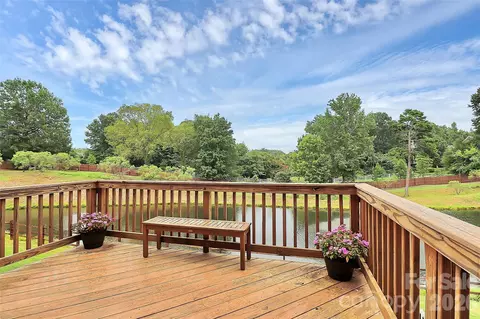 2541 Grantham Place Dr, Fort Mill, SC 29715
