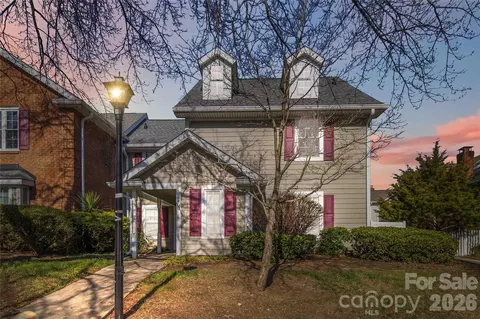 9400 S Vicksburg Park Ct, Charlotte, NC 28210