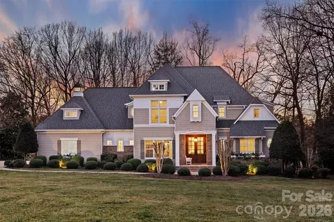 127 Heathland Ln, Mooresville, NC 28117
