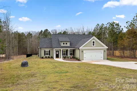 Exterior - 3073 Meadowcrest Dr, Clover, SC 29710 photo 1 of 6