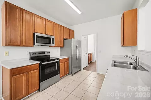 Kitchen - 925 Southridge Dr, Monroe, NC 28112 photo 1 of 2
