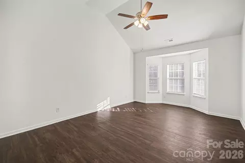Living - 925 Southridge Dr, Monroe, NC 28112 photo 1 of 4