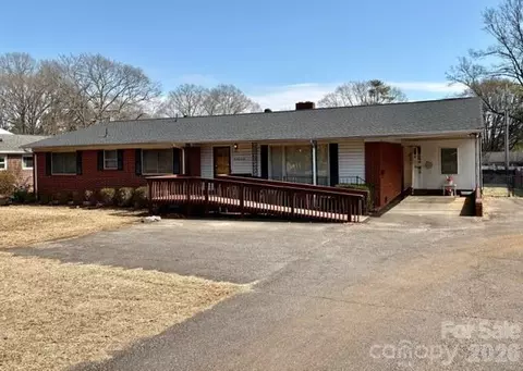 510 Armstrong Park Rd, Gastonia, NC 28054