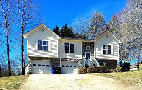 1609 Indian Springs Nw 35 Dr NW #35, Conover, NC 28613