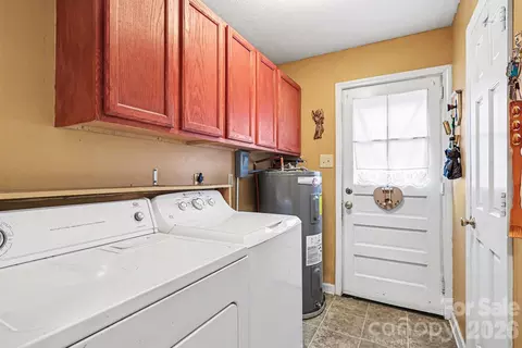 Other - 324 Windsor Dr, Salisbury, NC 28144 photo 6 of 9