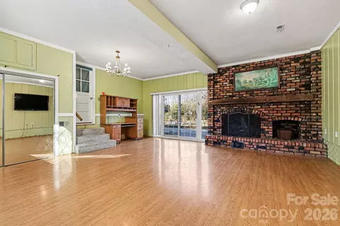 Living - 324 Windsor Dr, Salisbury, NC 28144 photo 3 of 3
