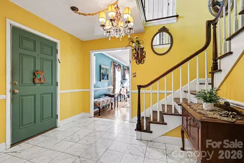 Entry Way - 324 Windsor Dr, Salisbury, NC 28144 photo 1 of 2