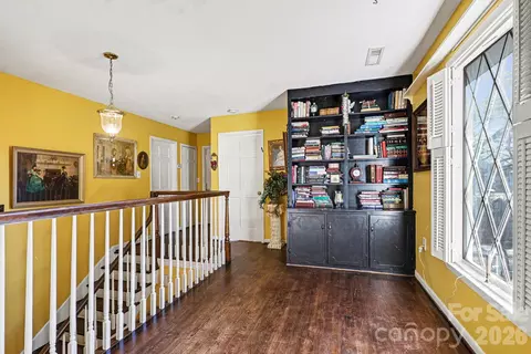 Entry Way - 324 Windsor Dr, Salisbury, NC 28144 photo 2 of 2