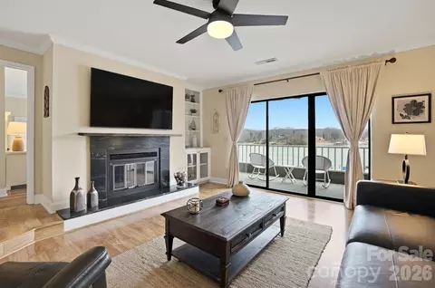 7324 Lakefront 4 Dr #4, Charlotte, NC 28278