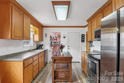 Kitchen - 130 Crestview St, Canton, NC 28716 photo 5 of 6
