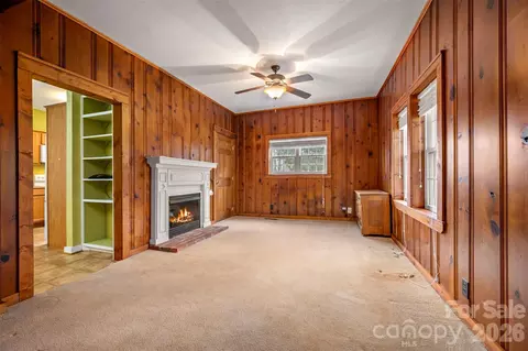 Living - 711 Thermal View Dr, Tryon, NC 28782 photo 1 of 2
