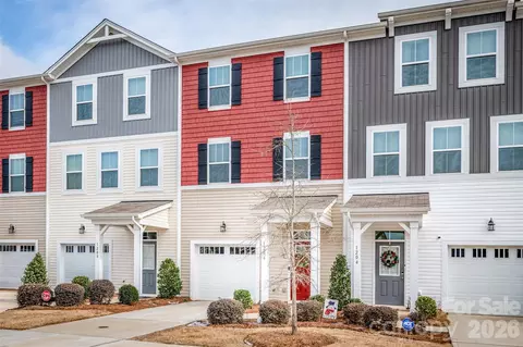 1206 Keydet Dr, Charlotte, NC 28216