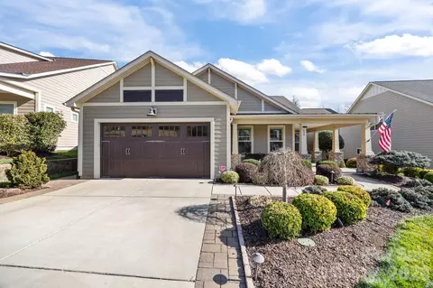 629 Tallulah Falls Dr, Denver, NC 28037
