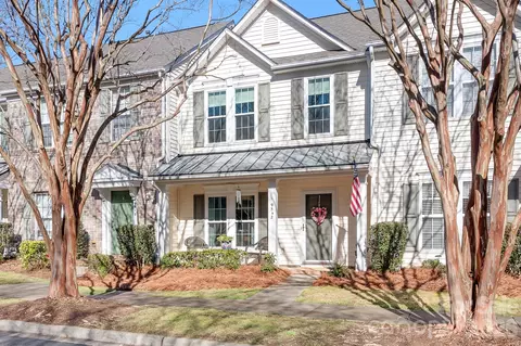 9542 Glenashley Dr, Cornelius, NC 28031