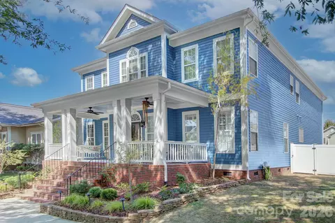 14619 Holly Springs Dr, Huntersville, NC 28078