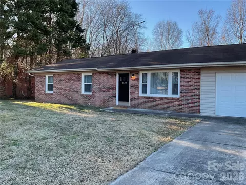 2132 14th Avenue Ne Dr NE, Hickory, NC 28601
