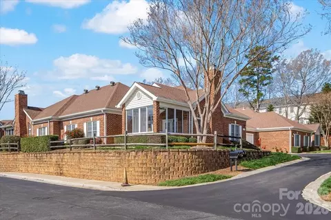 8368 Windsor Ridge Dr, Charlotte, NC 28277