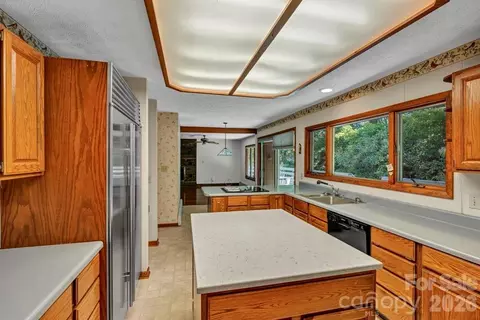 358 Devonwood Dr, Boone, NC 28607 photo 9