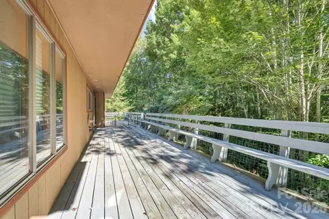 358 Devonwood Dr, Boone, NC 28607 photo 5