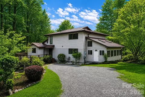 623 Owensby Rd, Hendersonville, NC 28792