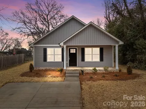 127 W Whitley St, Norwood, NC 28128