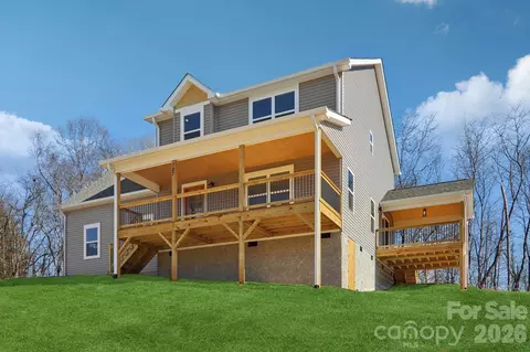 127 Lincoln Ridge Dr, Candler, NC 28715