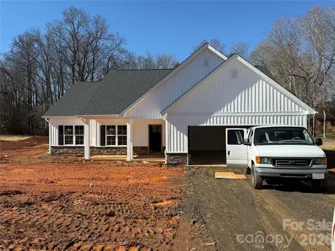 489 Merrells Lake Rd, Mocksville, NC 27028