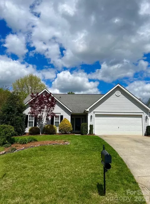 1040 Boulder Dr, Concord, NC 28025