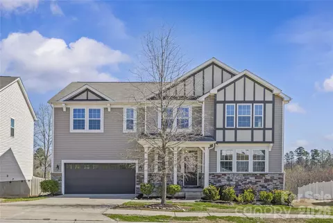 9032 Willowfield Dr, Charlotte, NC 28269