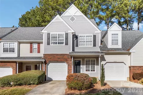 5927 Prescott Ct, Charlotte, NC 28269