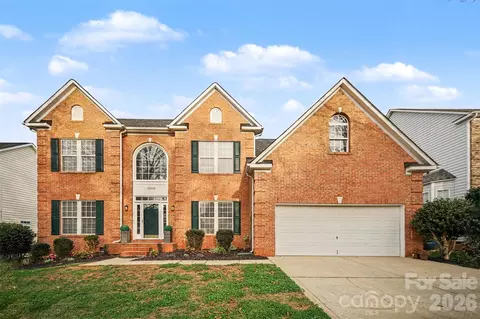 15548 Donnington Dr, Charlotte, NC 28277