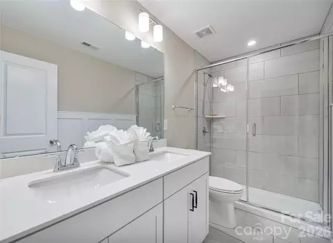 Bath - 256 Boxelder Rd, Clover, SC 29710 photo 3 of 4