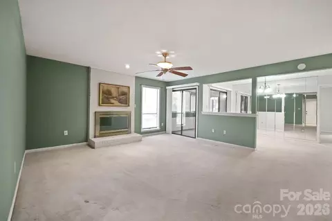 7331 Winery Ln, Charlotte, NC 28227