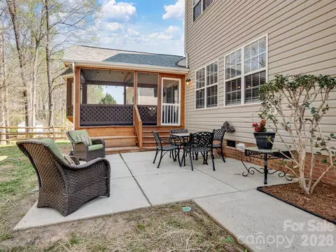 Exterior - 8427 Bampton Dr, Concord, NC 28027 photo 8 of 12