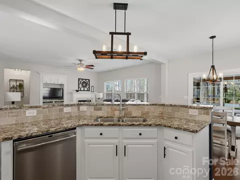 Kitchen - 8427 Bampton Dr, Concord, NC 28027 photo 4 of 5