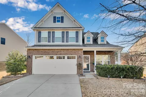 2527 Courtland Dr, Clover, SC 29710