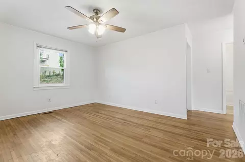 Living - 705 Gem St, Kannapolis, NC 28083 photo 4 of 4