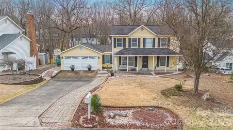 2316 Wineberry Ct, Matthews, NC 28105