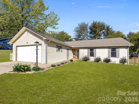 54 Mt Carmel Dr, Asheville, NC 28806