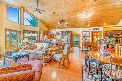 Living - 22 Mountain Spring Ln, Canton, NC 28716 photo 3 of 4