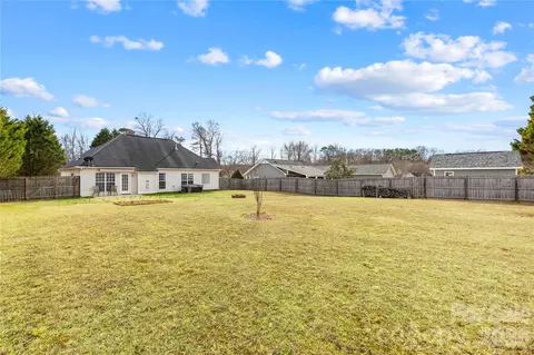 Exterior - 2204 River Chase Dr, Monroe, NC 28110 photo 1 of 1