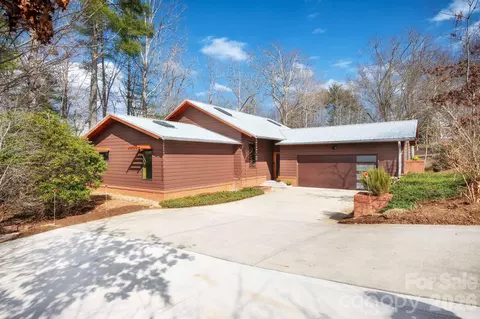 521 Wood Thrush Ct, Arden, NC 28704