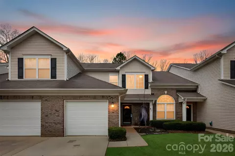 11667 Stockdale Ct, Pineville, NC 28134