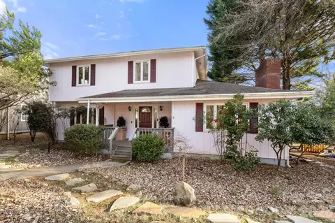 9118 Windjammer Dr, Tega Cay, SC 29708