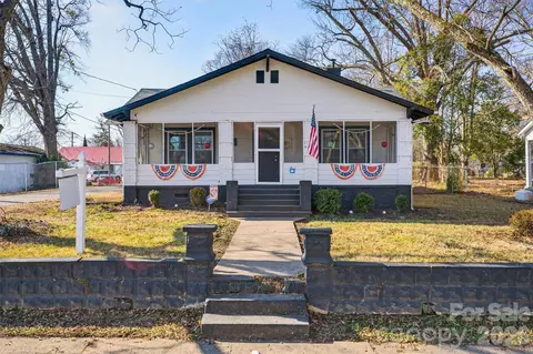 121 Holland St, Gaffney, SC 29341