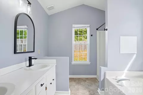 Bath - 5908 Heathrow Ct, Monroe, NC 28110 photo 1 of 5