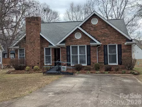 4001 Croftwood Ln, Indian Trail, NC 28079