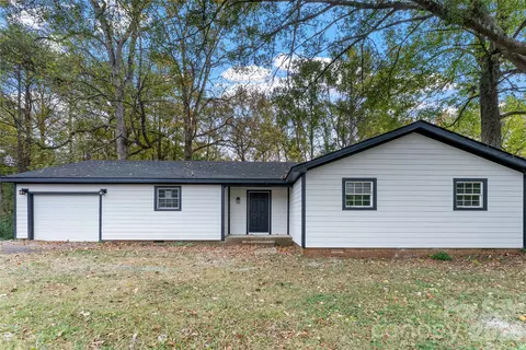 8608 Willhill Rd, Mint Hill, NC 28227