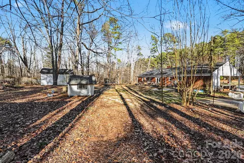 Exterior - 1270 Earnhardt Rd, Salisbury, NC 28146 photo 2 of 3